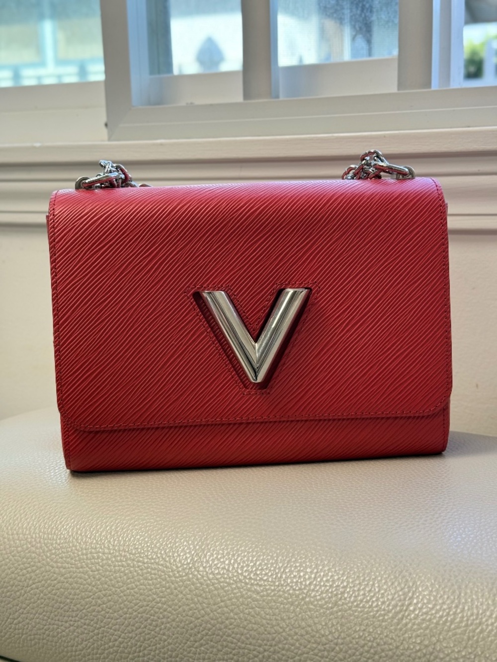 Authentic Louis Vuitton Twist MM, Red Epi Leather.